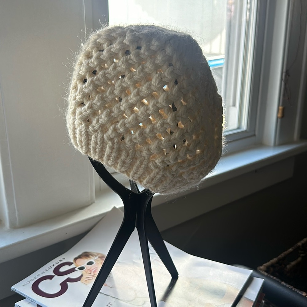 Banana Republic cream chunky wool alpaca beret ❤️